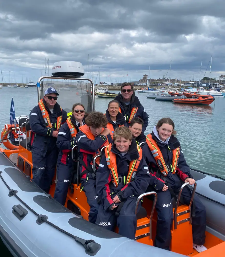 Family enjoying a relaxing and scenic boat tour together on the river